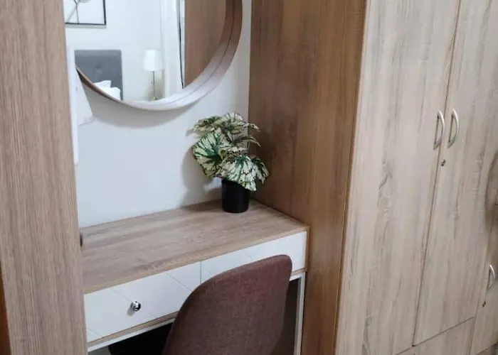 Shore Tower 3 *